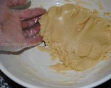 A picture of step 8 of Peach cookies.