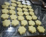 A picture of step 10 of Almond Cookies with royal icing.