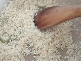 Salmón al horno y arroz con amapola
