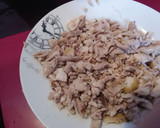 Foto del paso 5 de la receta: Ensalada de pollo en escabeche