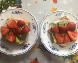 Foto del paso 2 de la receta: Tostada de aguacate y fresas 🥑🍓