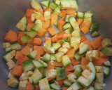 Foto del paso 1 de la receta: Sopa de verduras caserita.