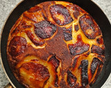 Foto del paso 3 de la receta: Bizcocho de manzana en sartén
