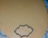 A picture of step 3 of Royal icing Cookies.