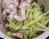 Foto langkah ke 1 dari resep Sayur Santan Labu Siam Tetelan.