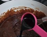 Foto langkah ke 6 dari resep Red Velvet Fudgy Brownies.
