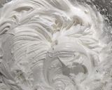 Foto del paso 4 de la receta: 🍥Paletas de Merengue🍥
