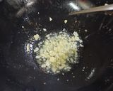 Foto langkah ke 2 dari resep Tumis Udang Kecap Inggris.