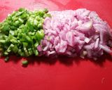 Foto del paso 1 de la receta Pollo estofado con patatas baby
