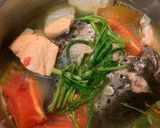 Hình bước làm 6 của món Canh chua cá hồi rau muống xa xỉ