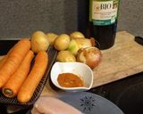 Une image de l'étape 1 de Poulet aux légumes de saison.