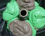 Foto langkah ke 5 dari resep Marble Butter Cake Jadoel, mix Pandan Coklat.