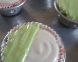 Foto langkah ke 4 dari resep Bolu kukus Semangka.