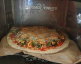 Foto langkah ke 5 dari resep Pizza ala Tin.