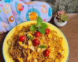 Foto langkah ke 4 dari resep Mie Goreng Ceria 🩷.