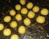 Foto langkah ke 3 dari resep Sunflower Cookies (Takaran Sendok).