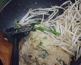 A picture of step 5 of Keto Soft Oyster Pancake (Hoy Tod).