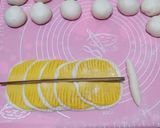 Hình bước làm 4 của món Bánh bao bí đỏ