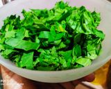 A picture of step 2 of Dal Palak Vada.
