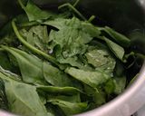 A picture of step 1 of Palak paneer.