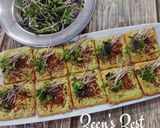A picture of step 5 of Avocado Microgreens Canapes.