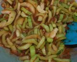 Foto langkah ke 4 dari resep Tumis Sawi Daging Sambal Instan.