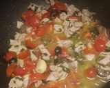 A picture of step 3 of Linguine with fresh tuna steak.