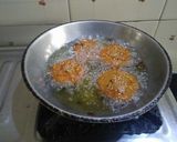 A picture of step 4 of Jowar corn vada.