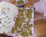 Foto del passaggio 3 della ricetta Focaccia farcita - Mortadella e pesto di pistacchi