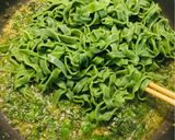 Hình bước làm 2 của món Mì ý rau cải tươi sốt pesto