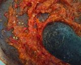 Foto langkah ke 2 dari resep Sambal Kemangi Telur Asin.