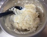 A picture of step 2 of Valentines Flowers Sandwich.