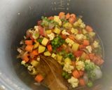 A picture of step 2 of Veg Tahri.