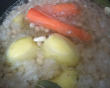 Foto del paso 3 de la receta: 🥄Alubias manteca con bacalao 🐟