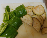 Foto del paso 1 de la receta: Tumbet con escalopes ternera.Takeway