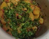 A picture of step 4 of Aloo methi.