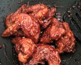 Foto langkah ke 5 dari resep Yangnyeom Tongdak – Korean Spicy Chicken Wings.