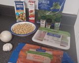 A picture of step 1 of Spinach and Chickpea Soup.