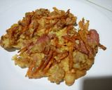 Foto langkah ke 4 dari resep Fuyunghai Seadanya ala anak kosan (telur dadar campur saus asam.