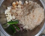 शाही चिकन करी (Shahi Chicken Curry Recipe In Marathi) रेसिपी स्टेप 1 फोटो 