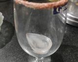A picture of step 2 of Chilli mango margarita.