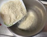 A picture of step 2 of Valentines Flowers Sandwich.