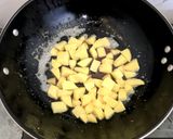 Foto langkah ke 1 dari resep Kentang Usus Balado.