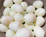 Hình bước làm 1 của món Trứng cút rim nước mắm