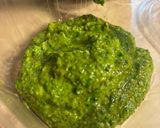 Foto del passaggio 2 della ricetta Penne al pesto di rucola e tonno