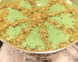 A picture of step 10 of Pistachios nuts cream.
