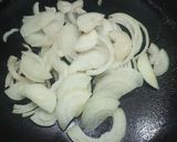 Foto del paso 5 de la receta: Tortilla de papa (con cebolla)
