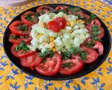 Une image de l'étape 10 de Salade de tomates et concombre au Shropshire.