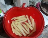 Hình bước làm 1 của món Khoai tây lắc phô mai giòn tan