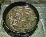 Foto langkah ke 1 dari resep 14. Tumis Kangkung Ikan Teri asin.